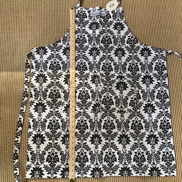 Apron - Picture 5 of 8